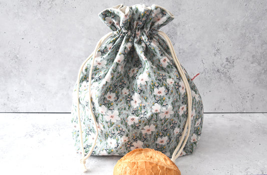 Handgenähter 3-in-1 Brotbeutel "Hanna" aus Baumwolle und Innenfutter aus Leinen von Fabelhaftewerkstatt.