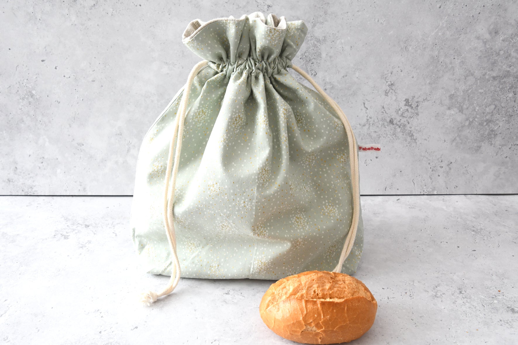 Handgenähter 3-in-1 Brotbeutel "Glitter auf mint" aus Baumwolle und Innenfutter aus Leinen von Fabelhaftewerkstatt.