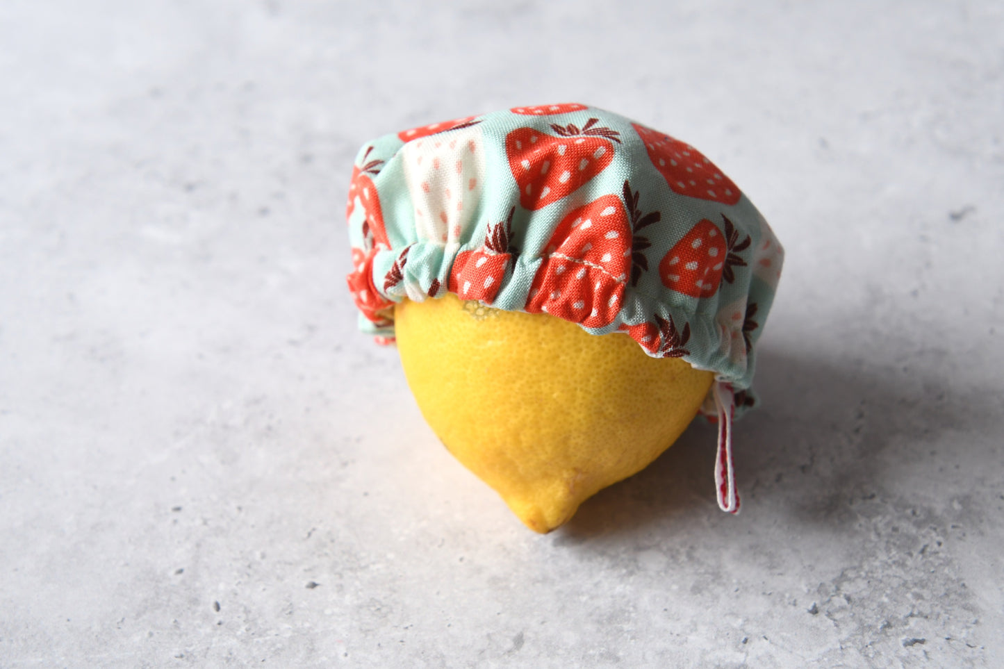 Schüsselhaube - reife Erdbeeren