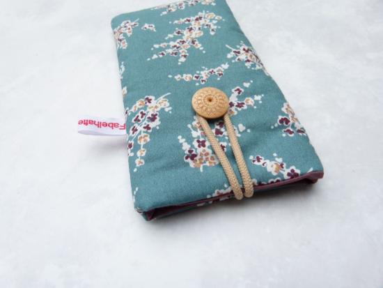 Handytasche "Zweige auf blau"