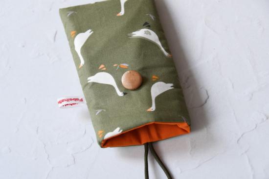 Handytasche "Gänse auf grün"