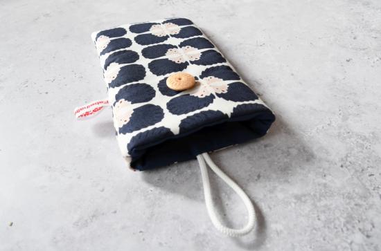 Handytasche "Blaue Igel"