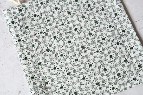 Spüllappen, Reinigungstuch - "Grünes Blumenmuster auf weiß"