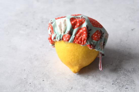 Schüsselhaube "Erdbeeren"