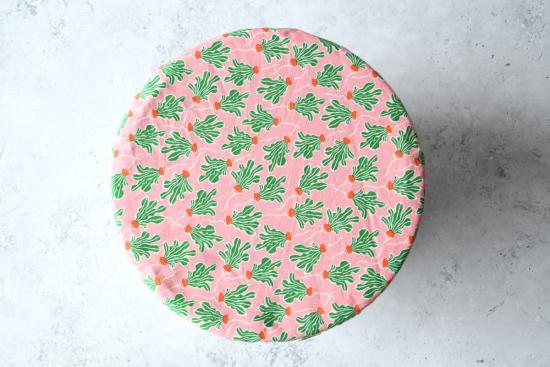 Schüsselhaube "Radieschen auf rosa"