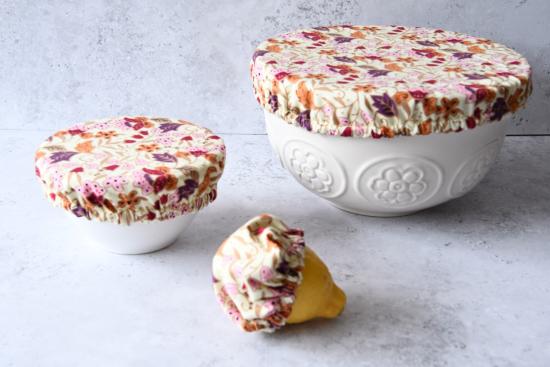 Preview: Schüsselhaube "Blumen auf creme"