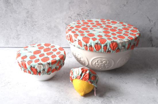 Schüsselhaube "Erdbeeren"