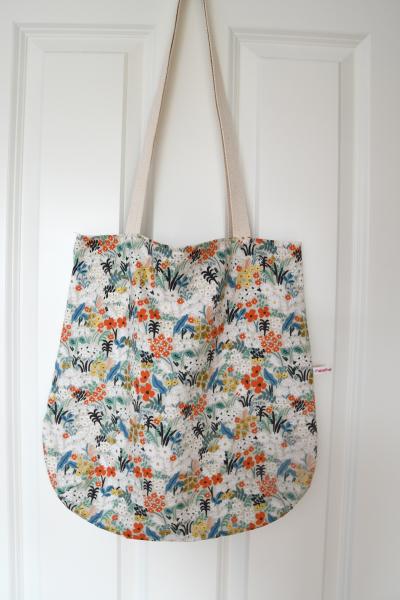 Shopper - "Ayaka"