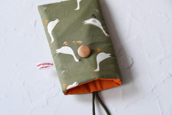 Handytasche "Gänse auf grün"