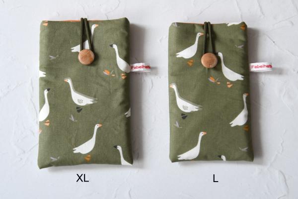 Handytasche "Gänse auf grün"