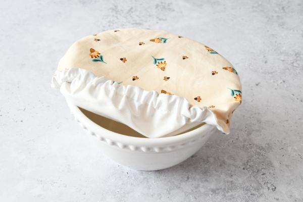 Schüsselhaube "Margarite creme"