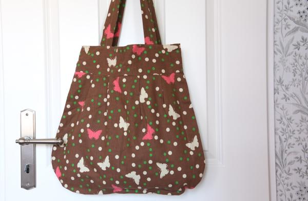 Shopper "Schmetterlinge auf braun"