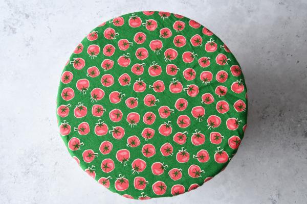 Schüsselhaube "Tomaten auf grün"