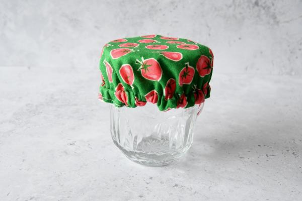 Schüsselhaube "Tomaten auf grün"